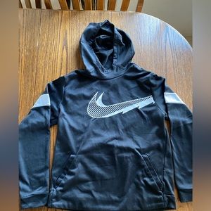 Boys Nike  XL black and white sweatshirt